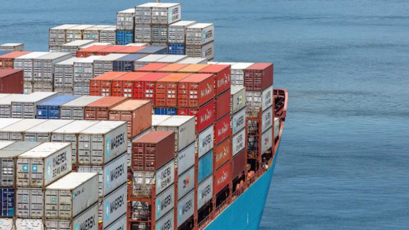 Balança comercial tem superávit de US$ 7,4 bilhões em agosto