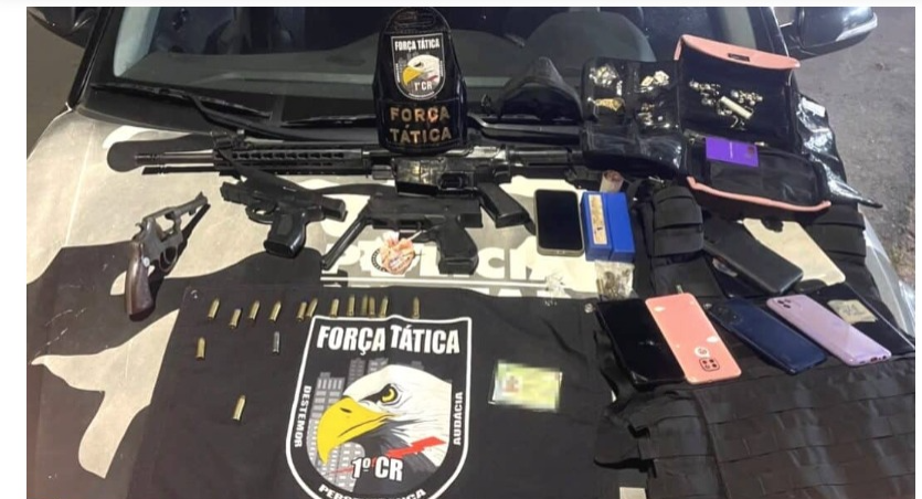 Quadrilha é presa após assalto a mineradora e PM apreende simulacro de fuzil