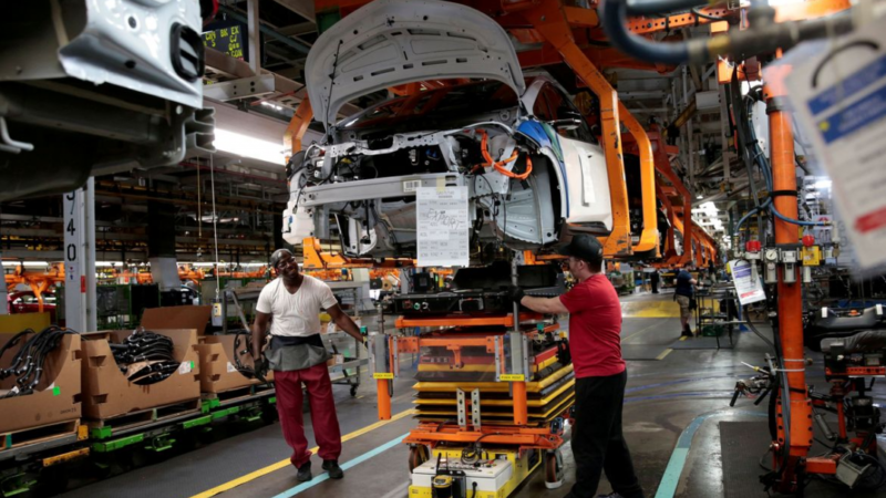 Intenção de investir da indústria é a menor em seis anos