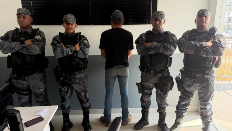Homem é preso após PM confirmar mandado de prisão em aberto durante abordagem