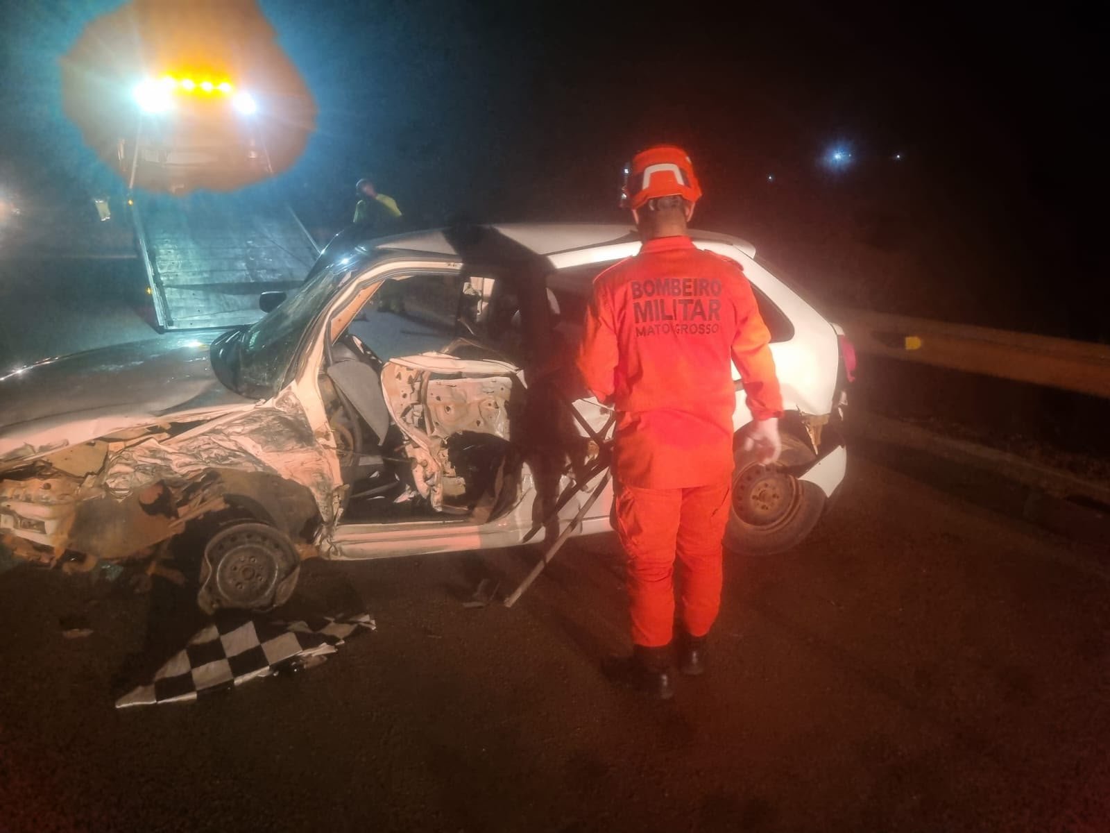Homem fica gravemente ferido após carro capotar na BR-163 no Nortão de MT
