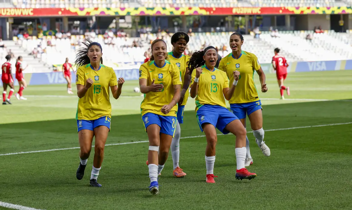 Seleção feminina derrota Canadá e avança às oitavas do Mundial Sub-20