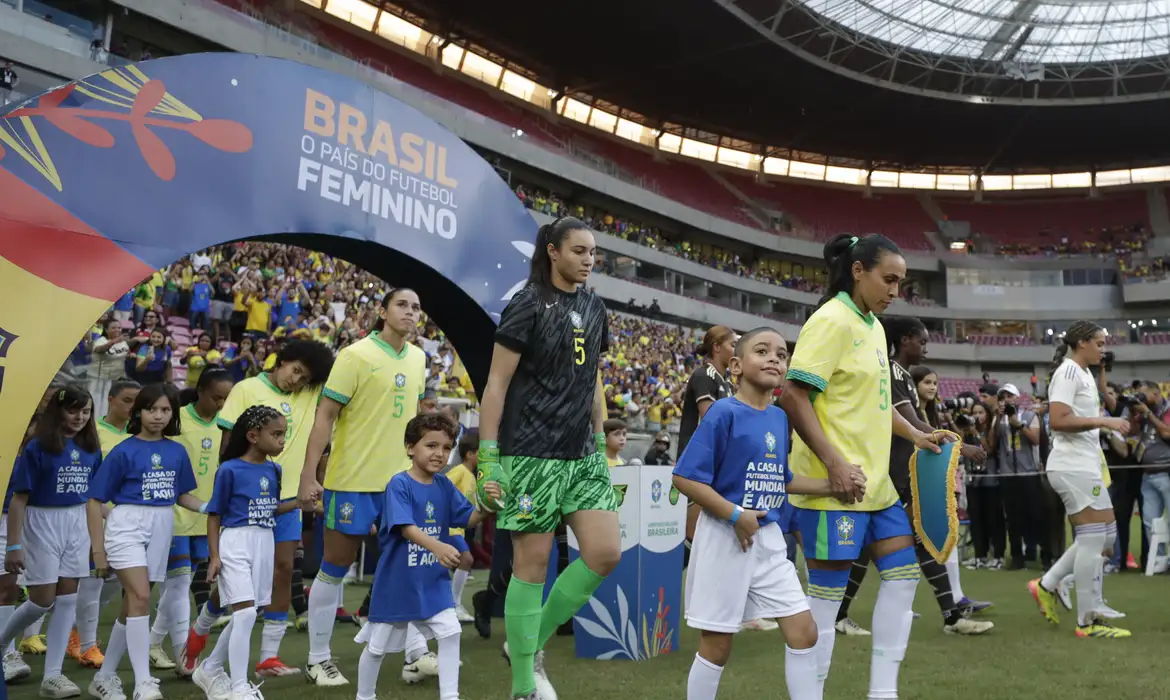 CBF anuncia amistosos da seleção feminina em palcos da Copa do Mundo