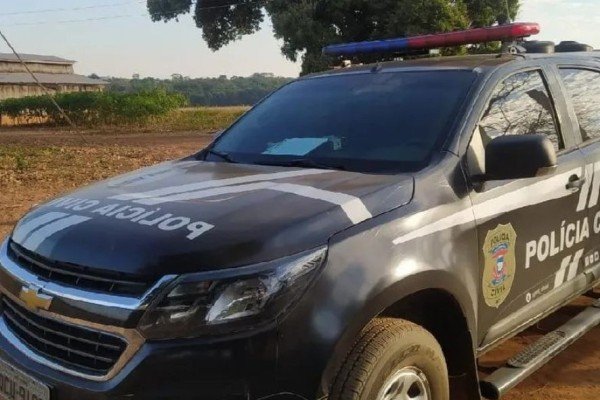Homem atira contra lagarto e acaba matando a esposa em MT