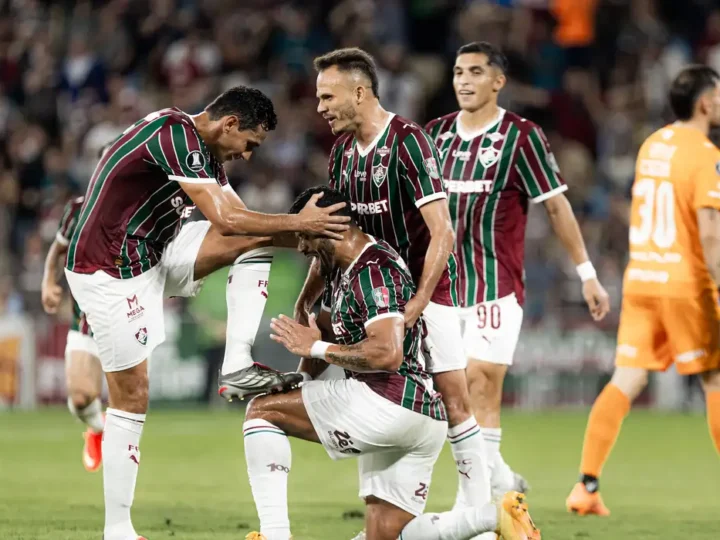 Fluminense bate Platense e abre vantagem nas quartas da Libertadores