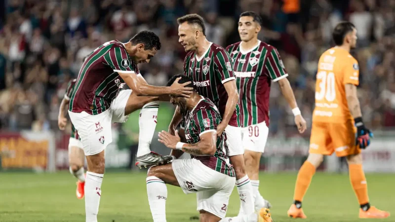 Fluminense bate Platense e abre vantagem nas quartas da Libertadores