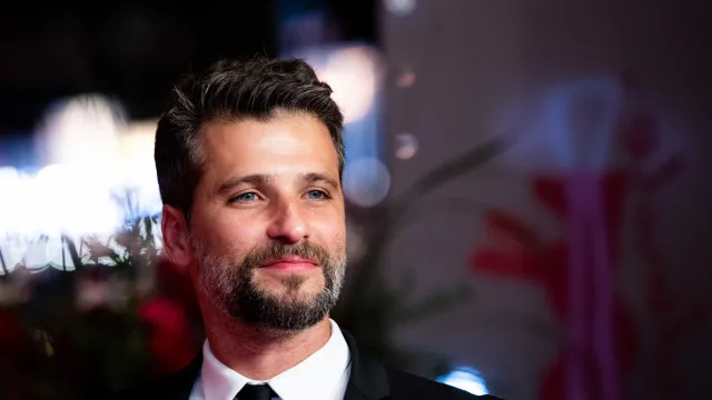 Bruno Gagliasso admite erro após polêmica no McDonald’s e fala em volta às novelas