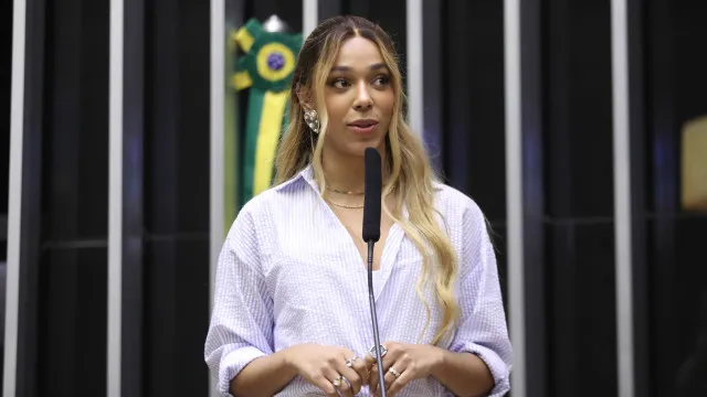 SBT perde recurso e exibe resposta de Erika Hilton no Ratinho