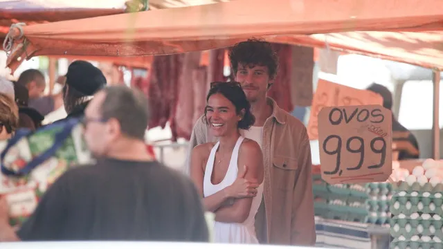 Shawn Mendes fala sobre fase com Bruna Marquezine e diz estar ‘construindo um lar’