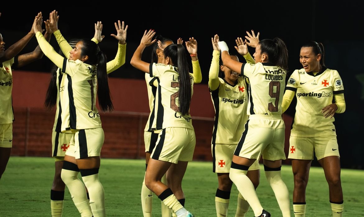 Vasco vai à final e decide título do Feminino A2 contra Itabirito