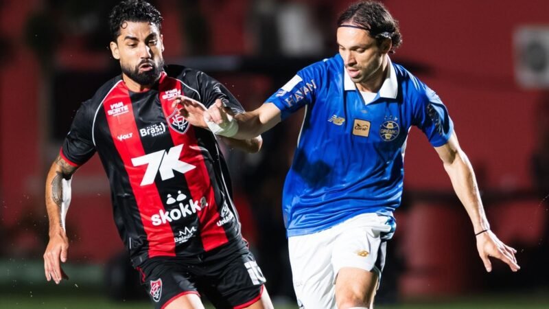 Vitória se afasta do Z-4 e mantém Grêmio ameaçado no Brasileirão