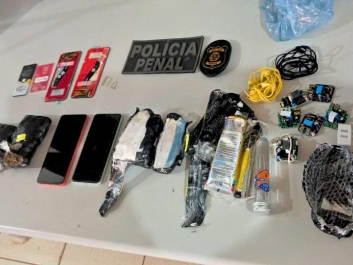 Policial penal é preso suspeito de facilitar entrada de drogas e celulares em presídio