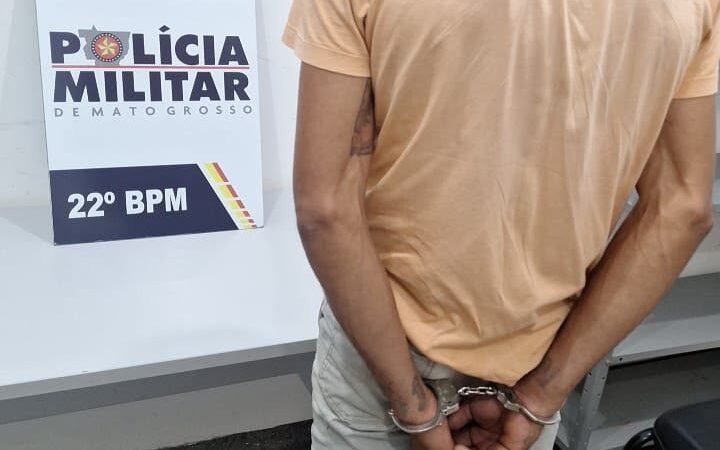 Homem com mandado por tráfico de drogas é preso durante abordagem policial em Peixoto de Azevedo