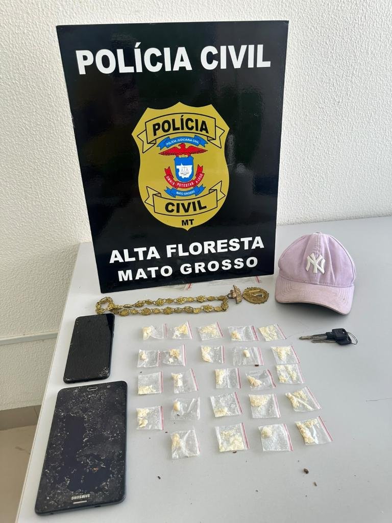 Colchão enviado a detento escondia 20 celulares e drogas; jovem acaba preso