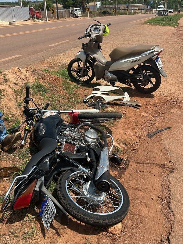 Acidente entre duas motos deixa dois feridos em Colíder