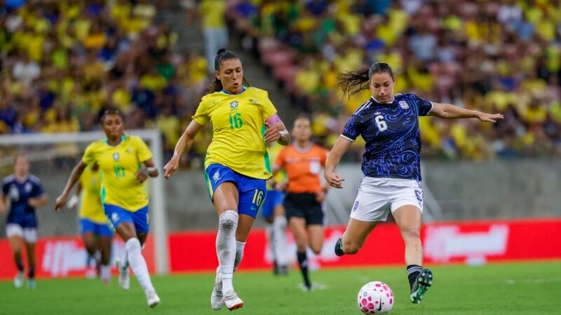 Empate com Argentina conclui período de testes na seleção feminina