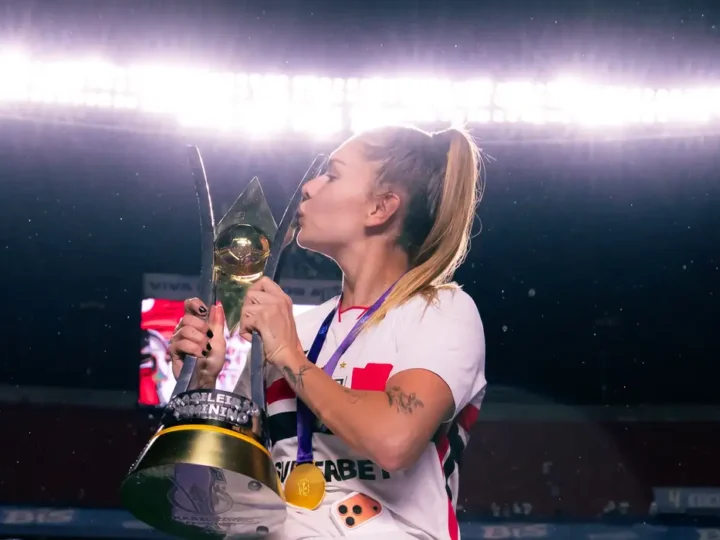 Campeã do Brasileirão, Carol Gil é convocada para amistosos da seleção