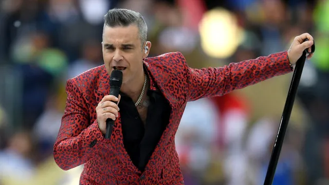 Robbie Williams retorna ao Brasil e quer mostrar que é o ‘mestre do entretenimento’