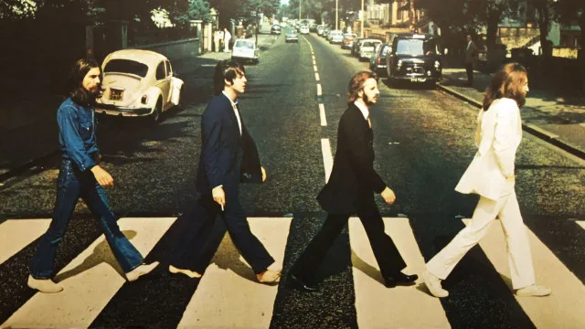 Cinebiografia dos Beatles, dividida em quatro filmes, será lançada ao longo de um mês todo