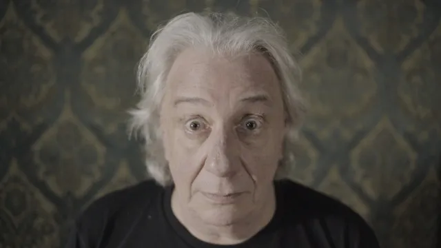 Marco Nanini pede desculpas após polêmica com intérprete de Libras