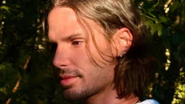 Jônatas Faro toca o sino e desiste de reality ‘A Fazenda 18’